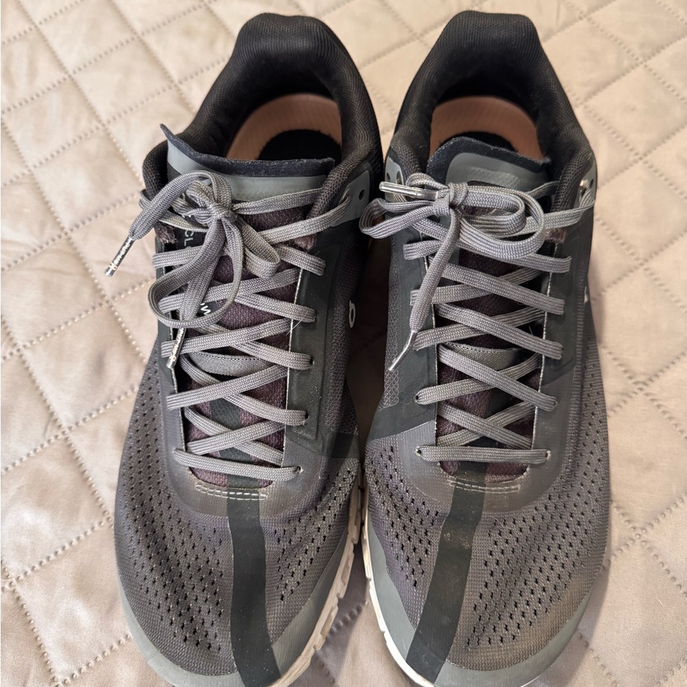 On Cloud Gray Athletic Shoes